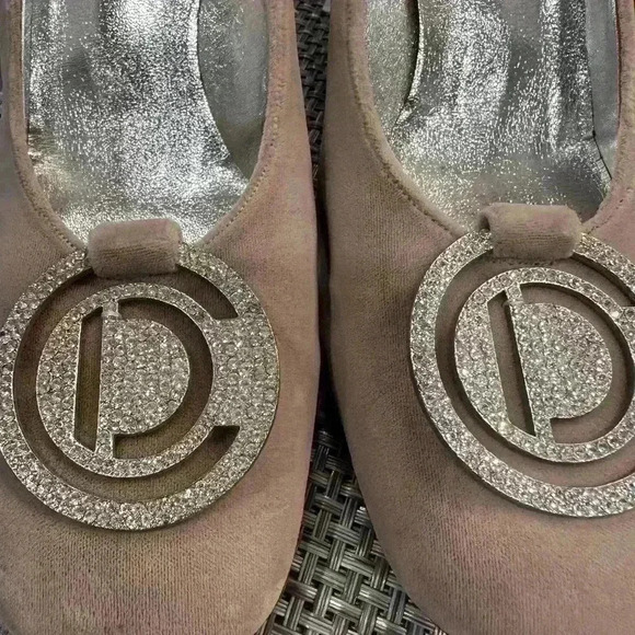👑👑👑VINTAGE 1968 Christian Dior TAN Velvet Rhinestone Heel Shoes w/ CD Buckle - Picture 11 of 15
